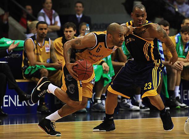 者与局外人 者与局外人