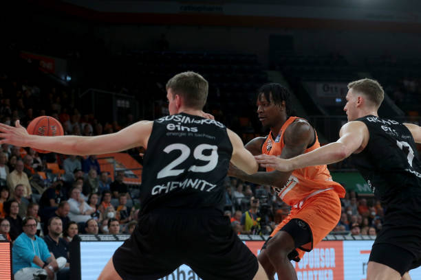 键时刻能一 键时刻能一